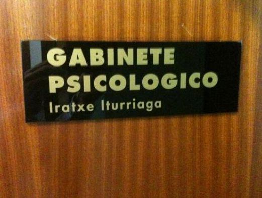 Gabinete Psicológico I. Iturriaga letrero